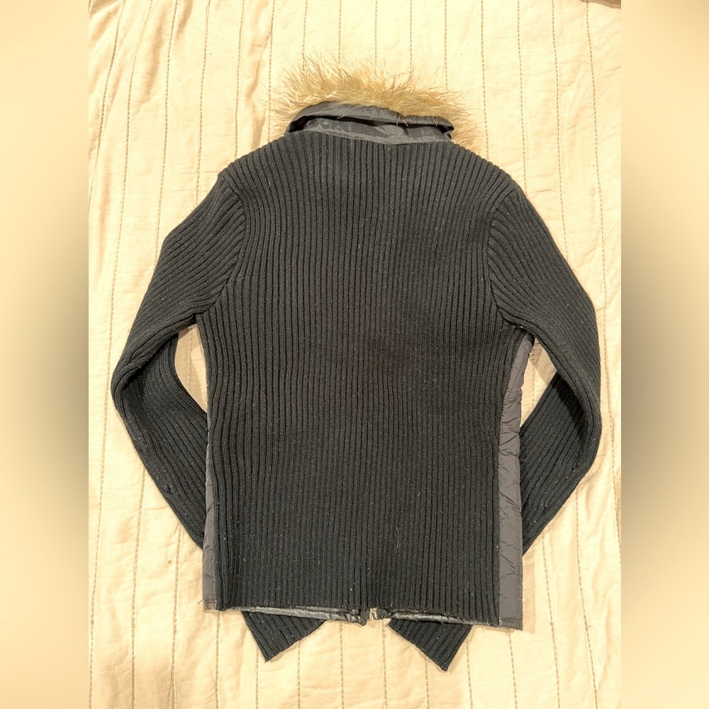 Women’s Juniors Black Ribbed Faux Fur Collard Long Sleeved - Picture 4 of 4